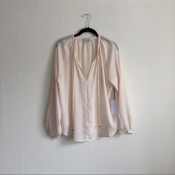 Wayf Tops - NWT wayf peasant blouse
